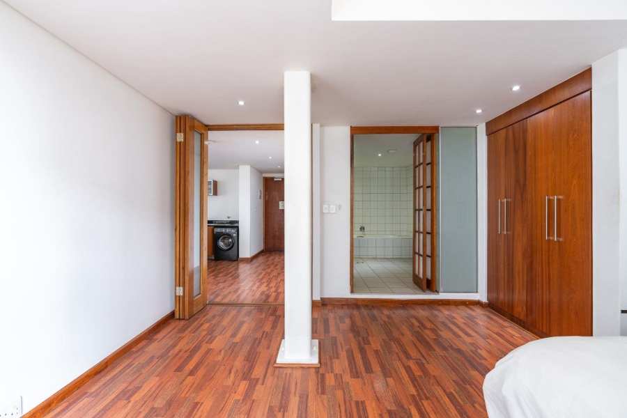 1 Bedroom Property for Sale in Foreshore Western Cape